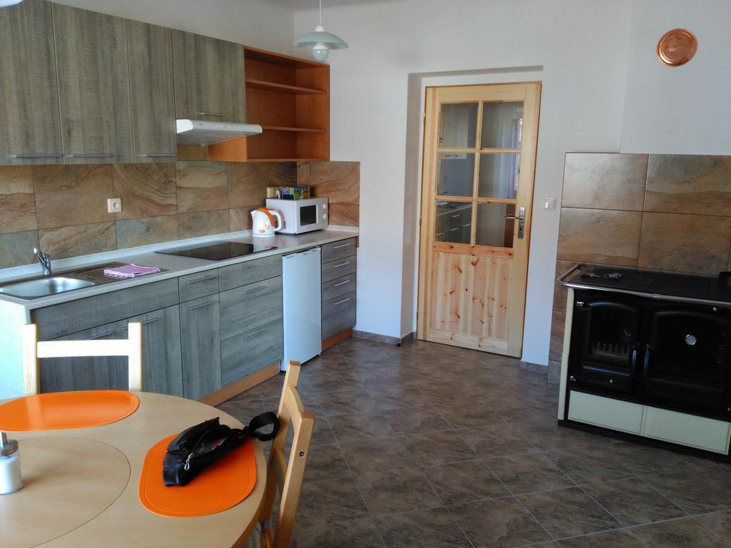 Pod Jachymem Apartment Dobra Voda (Mrakotin)